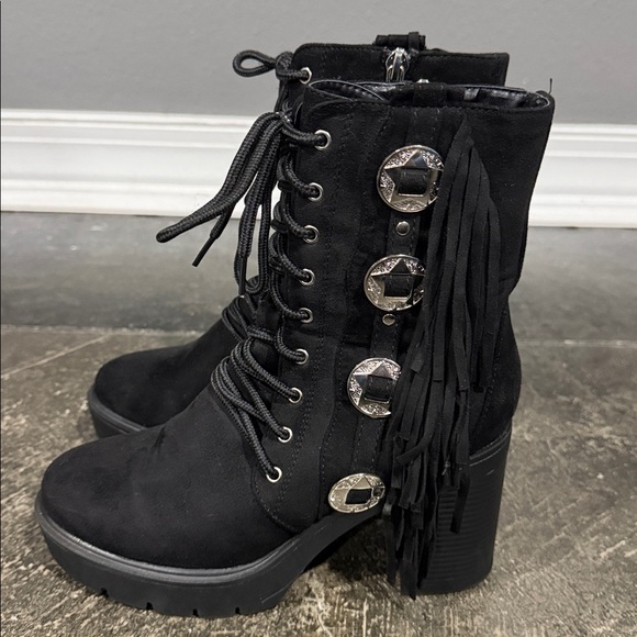 Cape Robbin Black Felicia Western Style Faux Suede Boots 6 - Picture 3 of 7